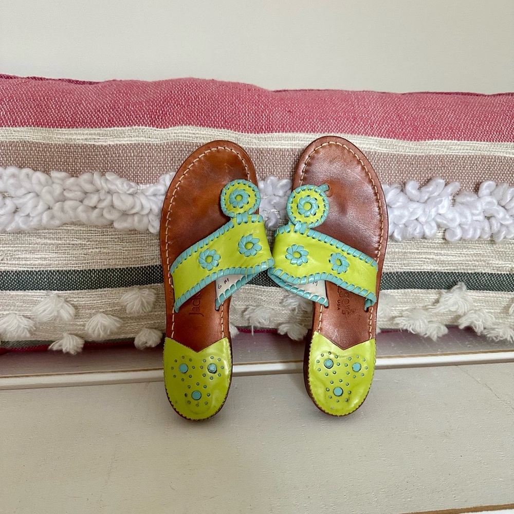JACK ROGERS RARE COLOR Size 6